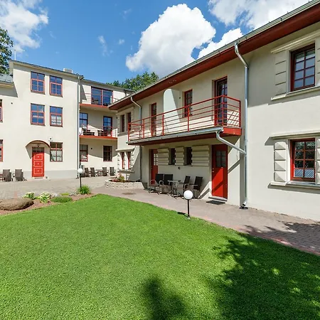 Vabaduse 公寓 派尔努